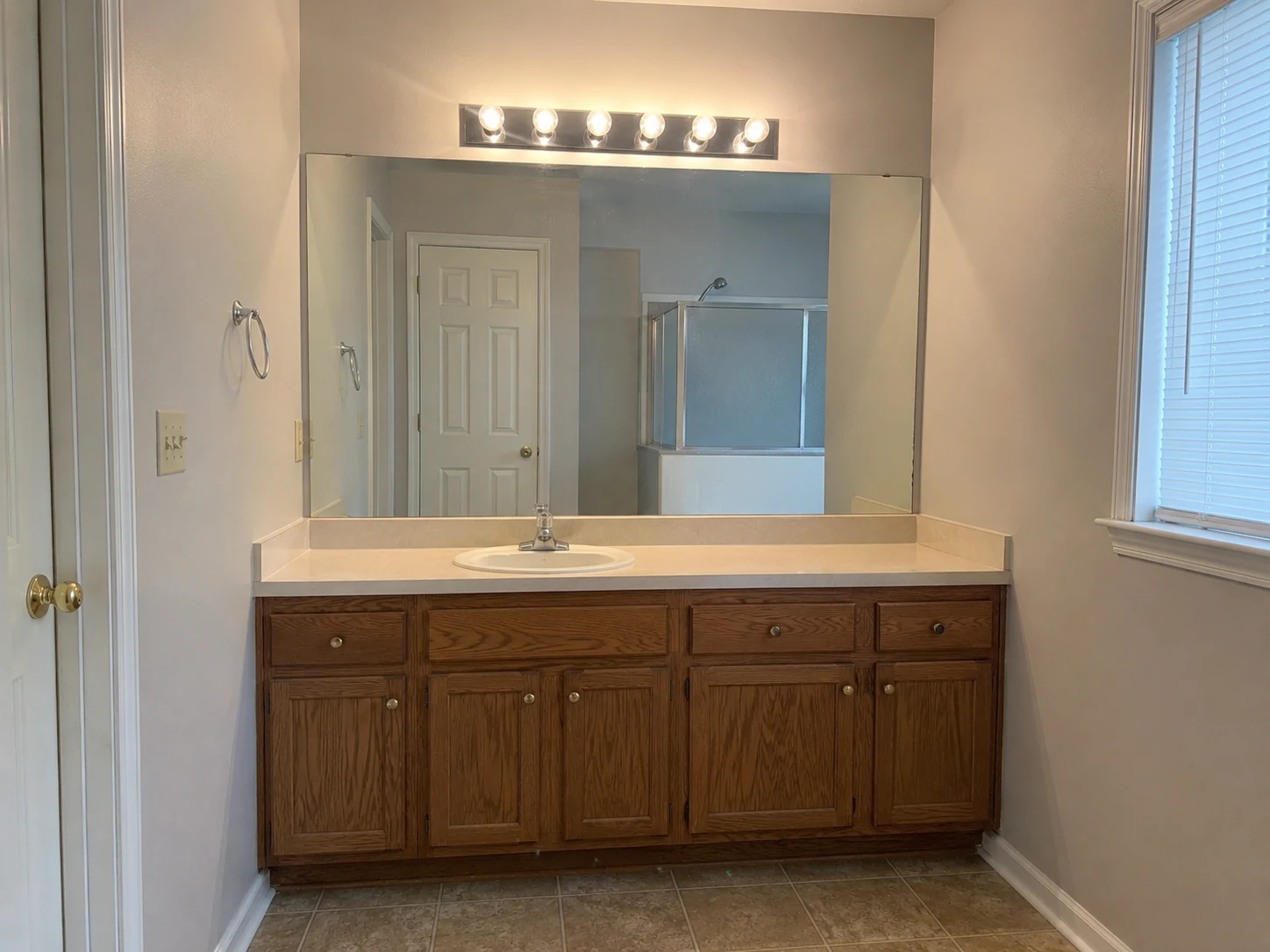 Bathroom before custom vanity redesign